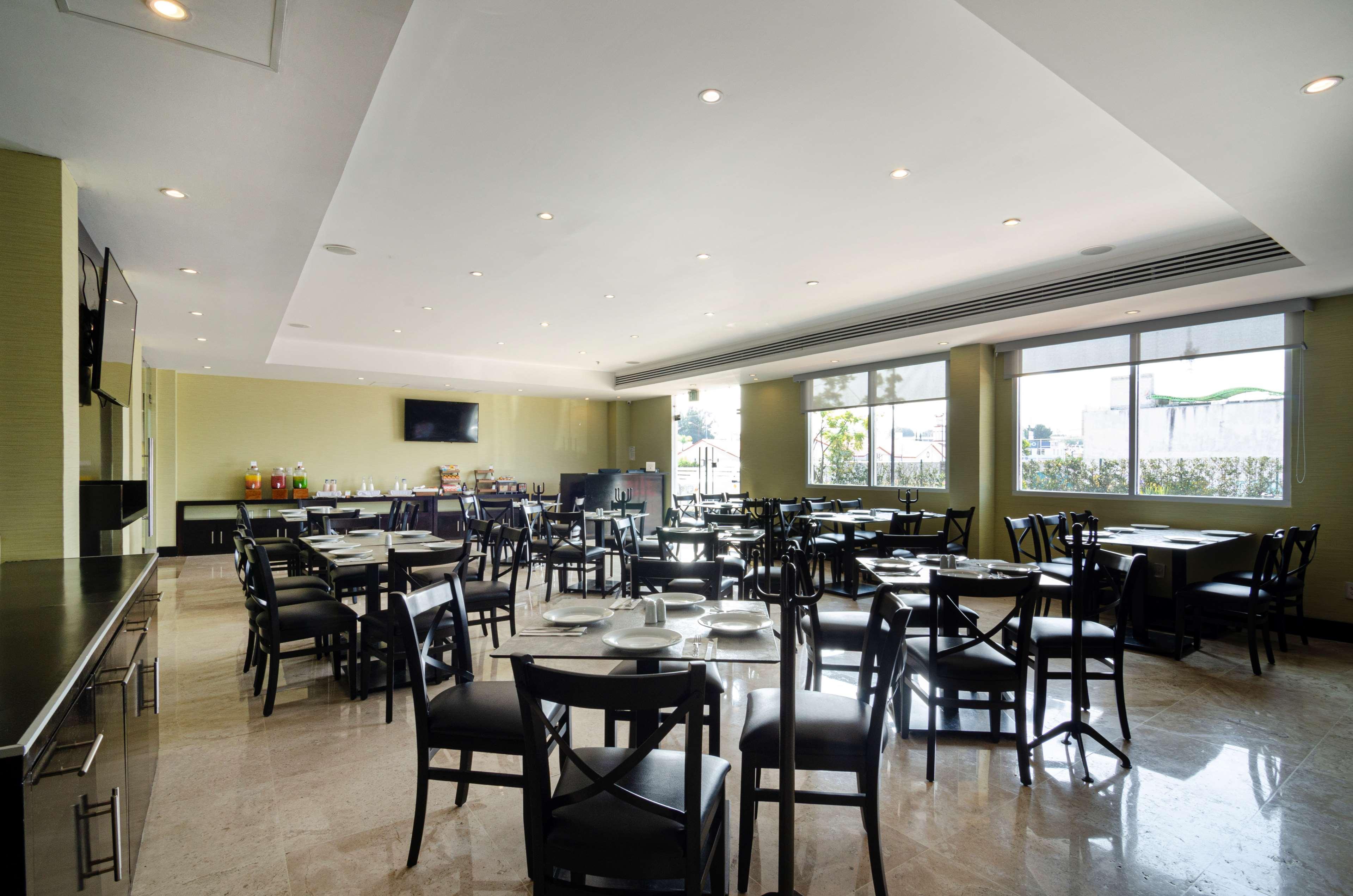 Doubletree By Hilton Queretaro Hotell Exteriör bild
