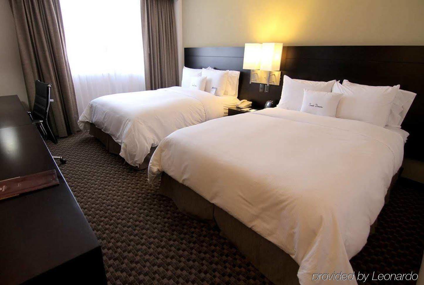 Doubletree By Hilton Queretaro Hotell Rum bild